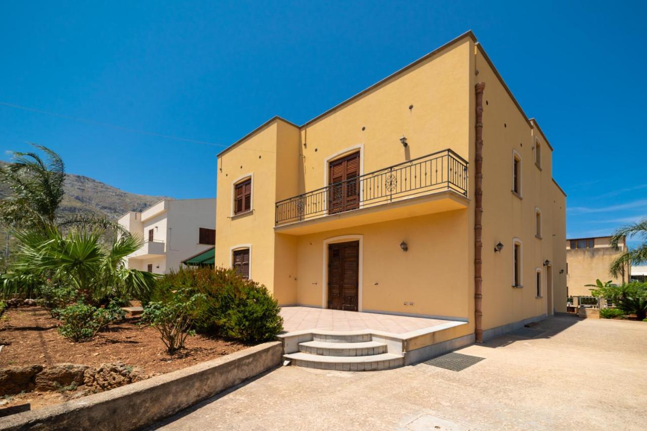 Perla Di Mare Appartamenti Кастеллуццо Экстерьер фото